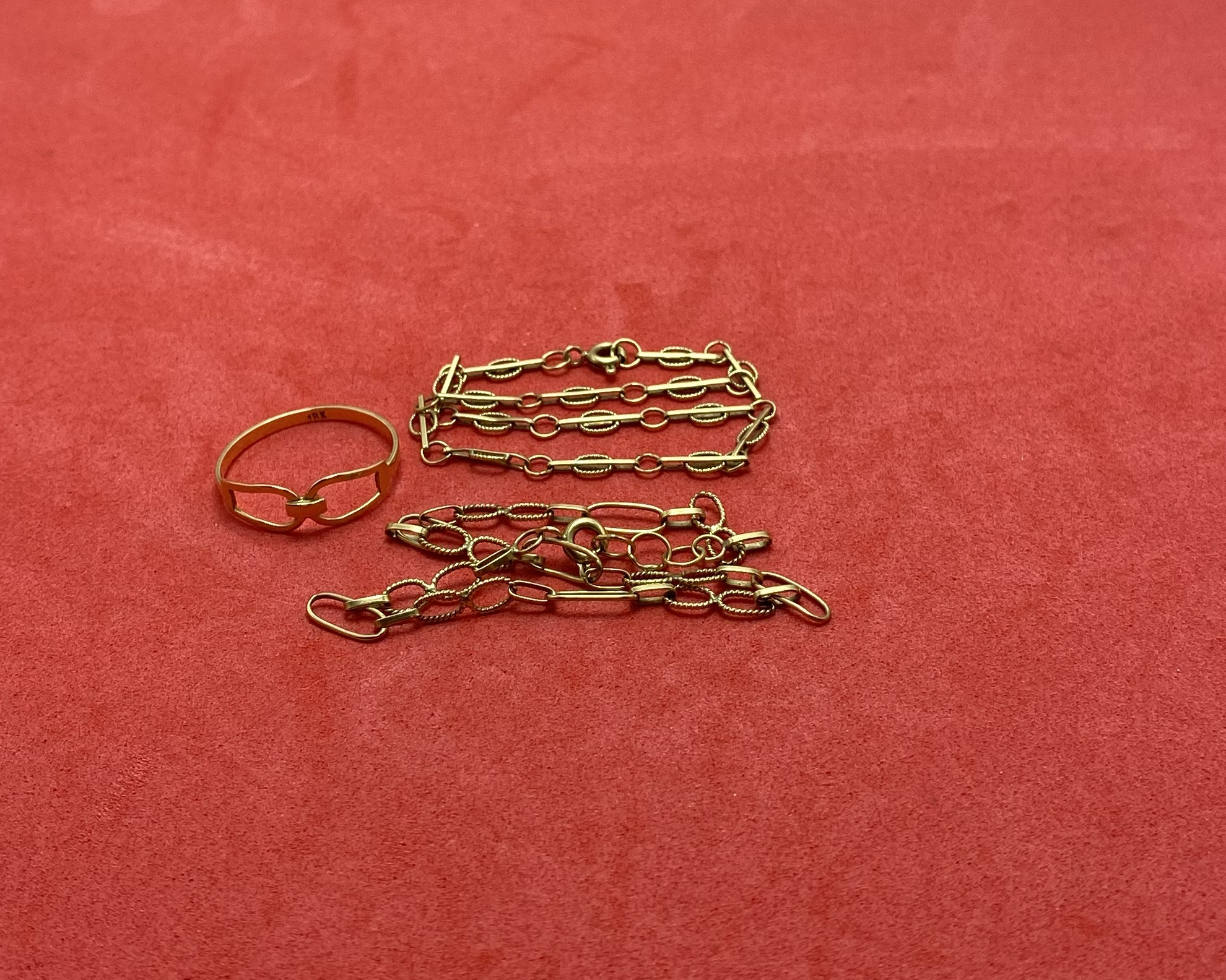 02 Pulseras Oro 18 Kts — lote 193 del remate DICREP en Valdivia