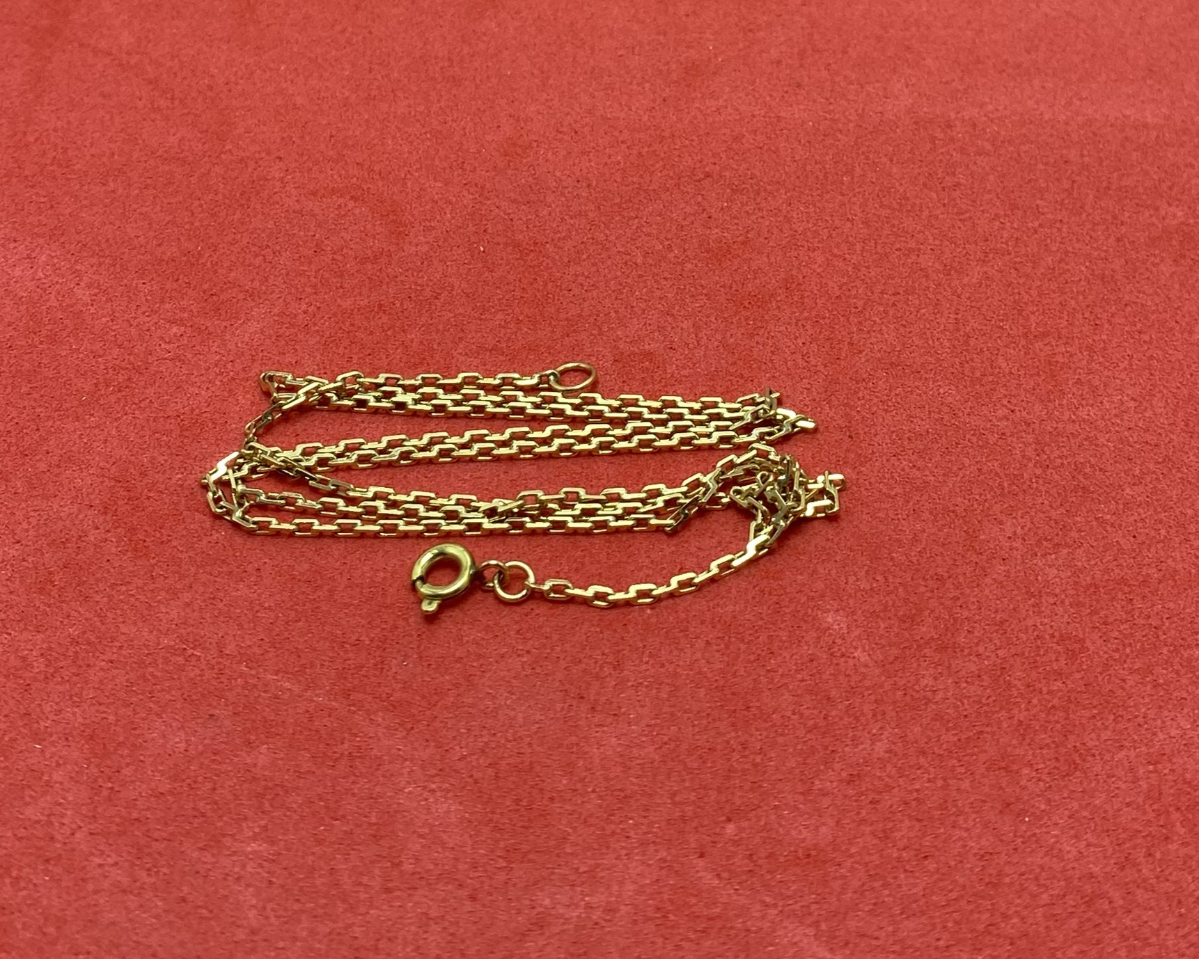 01 Gargantilla Oro 18 K — lote 73 del remate DICREP en Valdivia