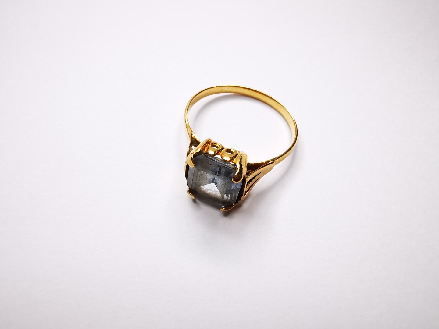 Anillo Dama — lote 366 del remate DICREP en Valparaíso