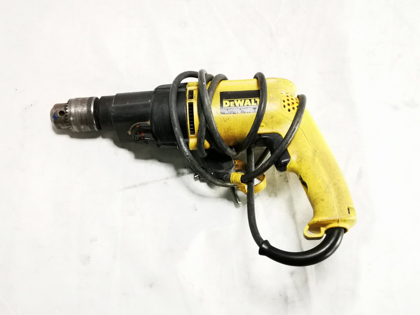Taladro Eléctrico Percutor — lote 48 del remate DICREP en Valparaíso