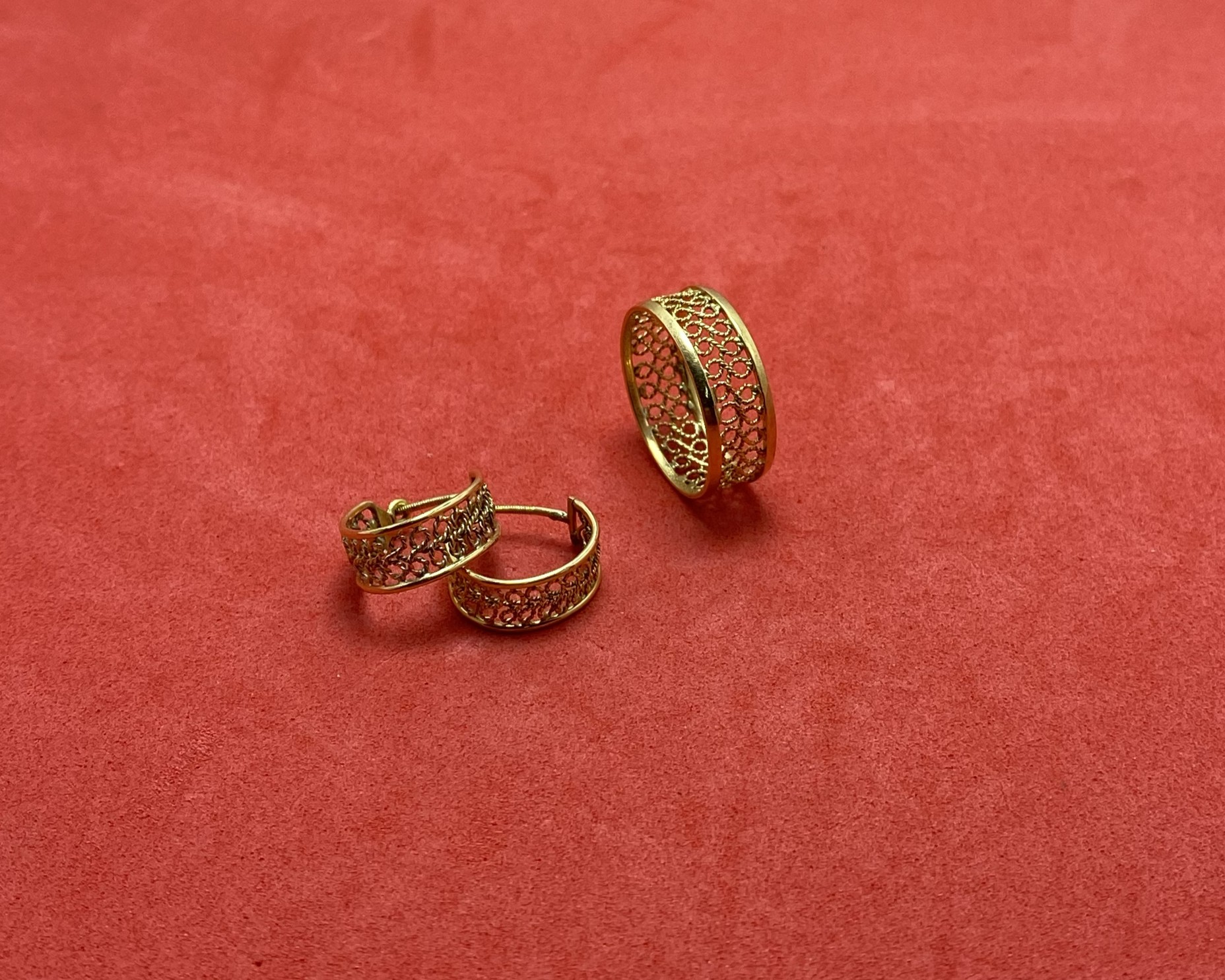 01 Anillo Dama Oro 18 Kt — lote 165 del remate DICREP en Valdivia