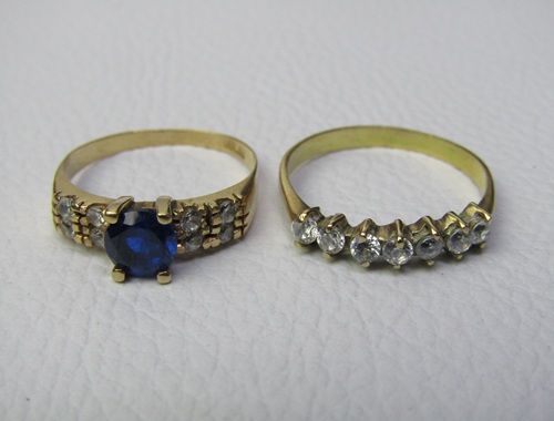 2 Anillos Dama - Argolla — lote 280 del remate DICREP en Quillota