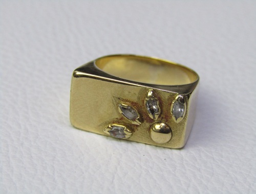 Anillo Dama — lote 150 del remate DICREP en Quillota