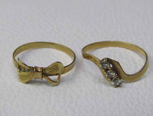 2 Anillos Dama — lote 221 del remate DICREP en Quillota