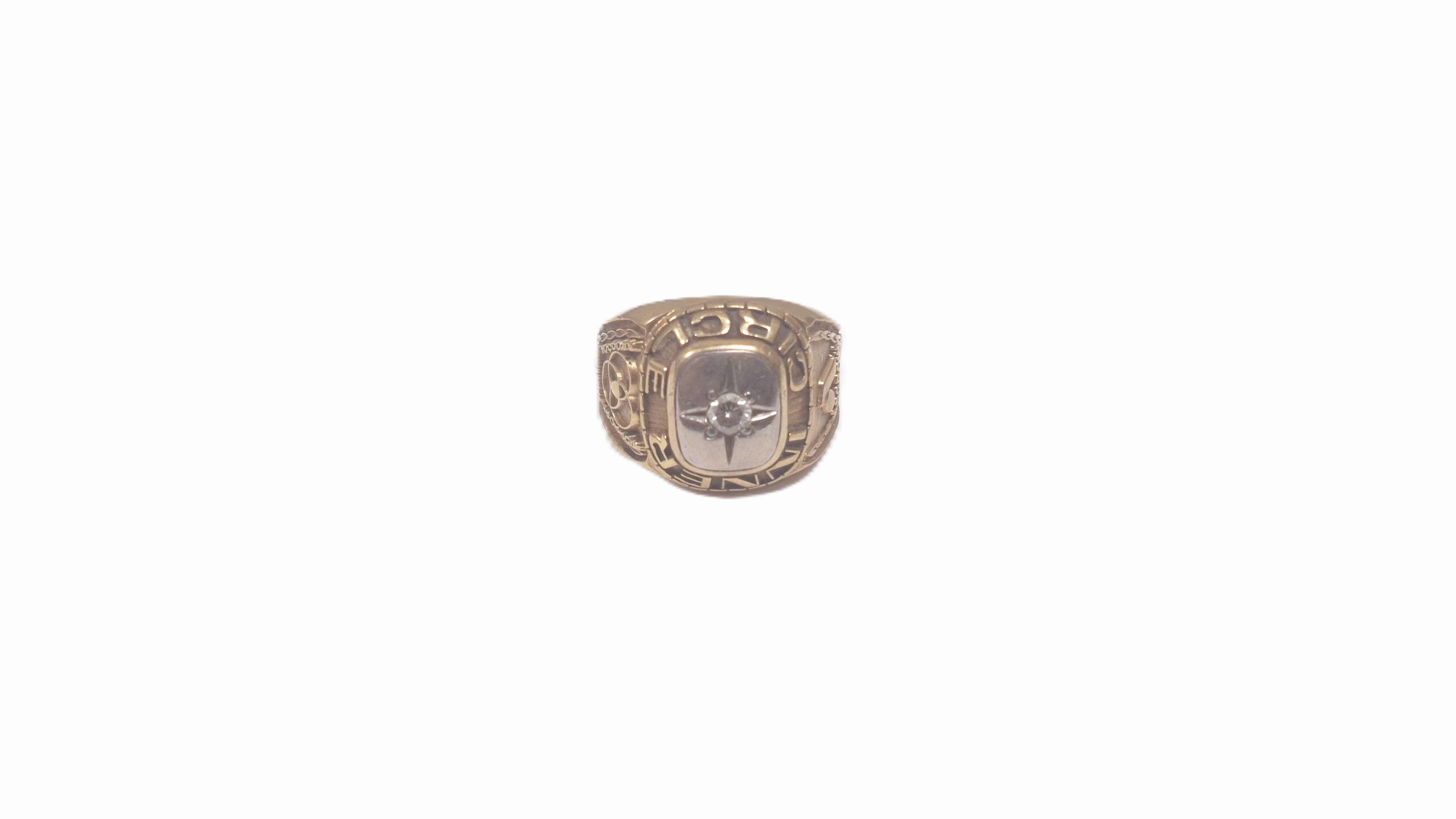 Anillo — lote 192 del remate DICREP en Los Andes