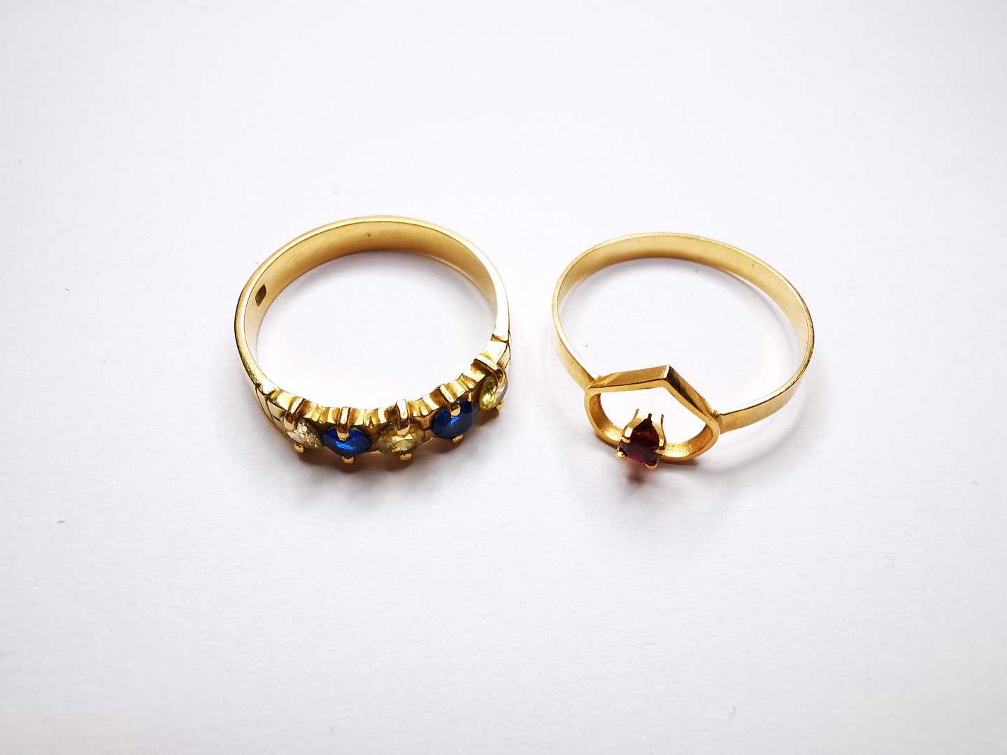 2 Anillos Dama — lote 237 del remate DICREP en Valparaíso