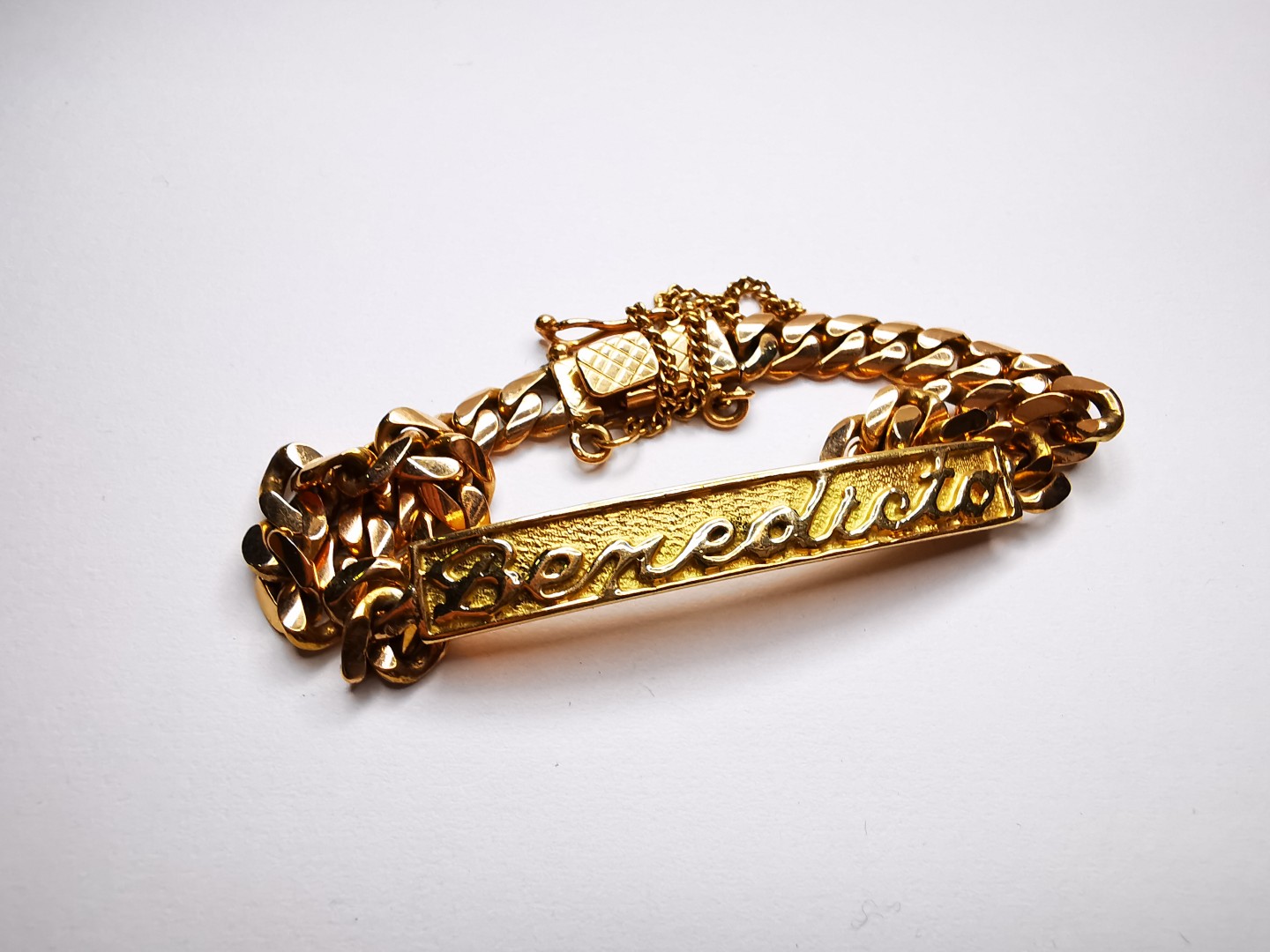 Pulsera — lote 233 del remate DICREP en Valparaíso
