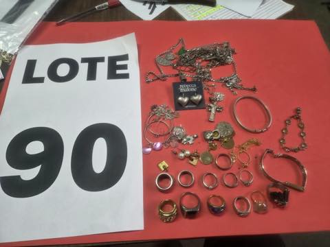 Especies — lote 90 del remate DICREP en Sryec