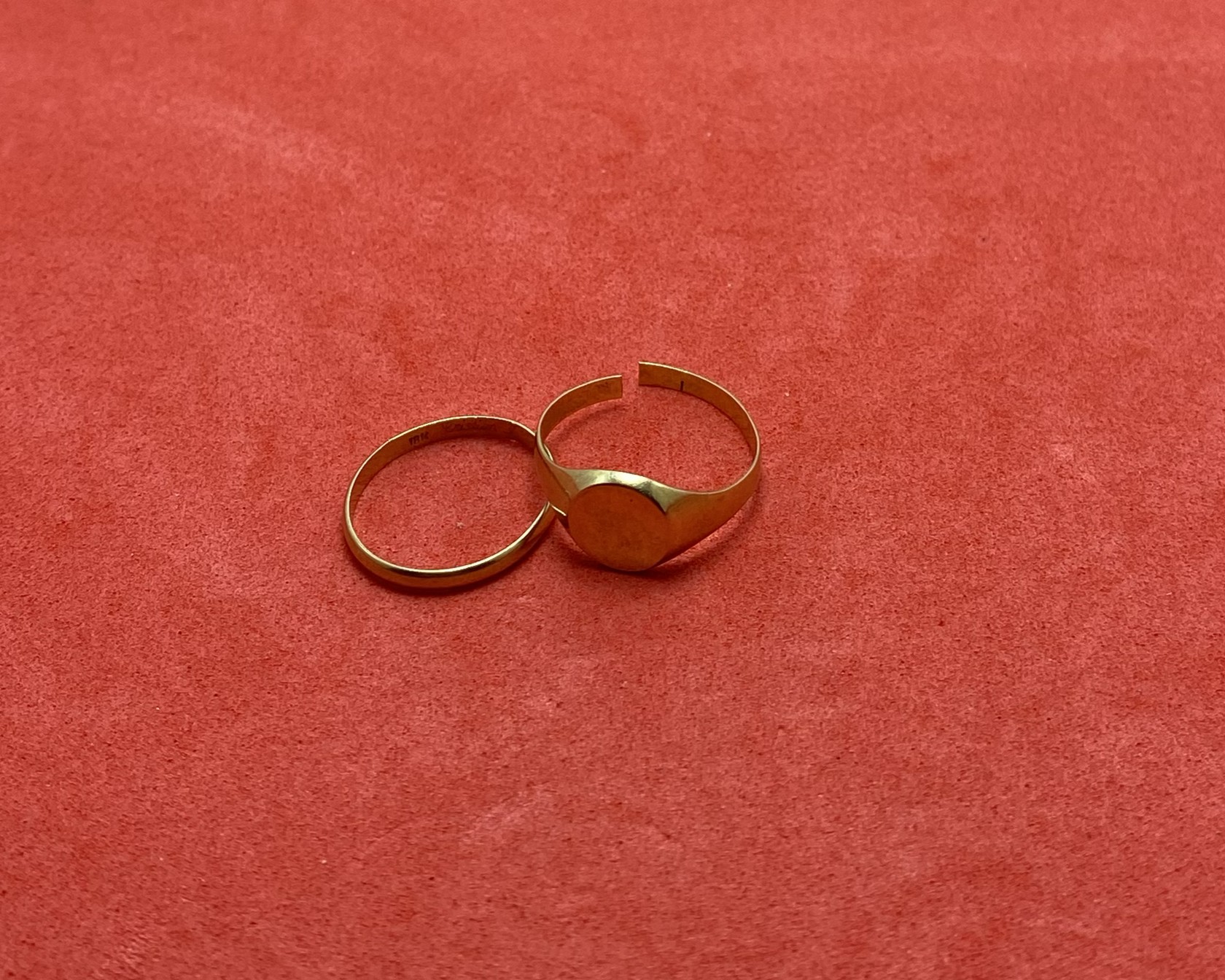 01 Anillo Dama Oro 18 Kt — lote 158 del remate DICREP en Valdivia