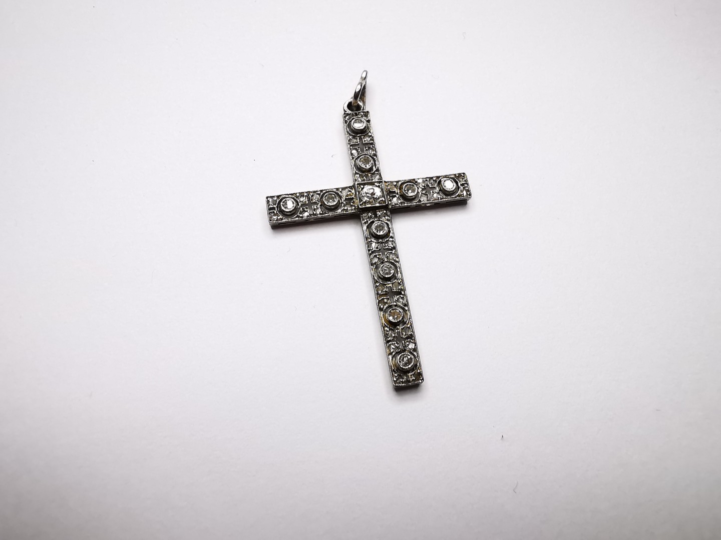 Colgante — lote 393 del remate DICREP en Valparaíso