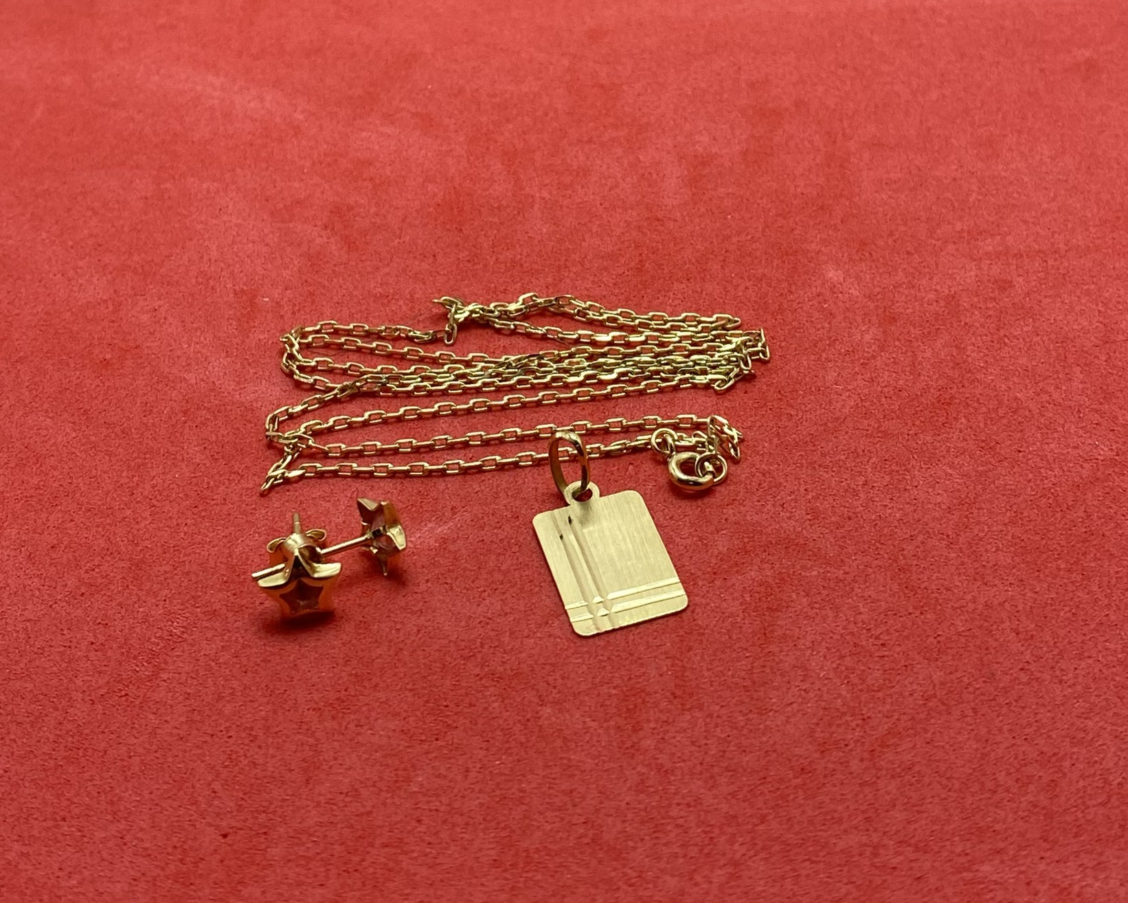 01 Gargantilla Oro 18 K — lote 116 del remate DICREP en Valdivia
