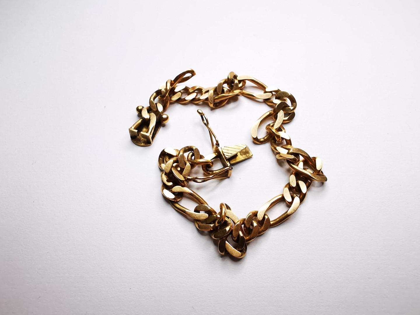 Pulsera — lote 353 del remate DICREP en Valparaíso