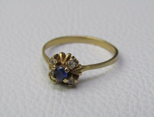 Anillo Dama — lote 239 del remate DICREP en Quillota