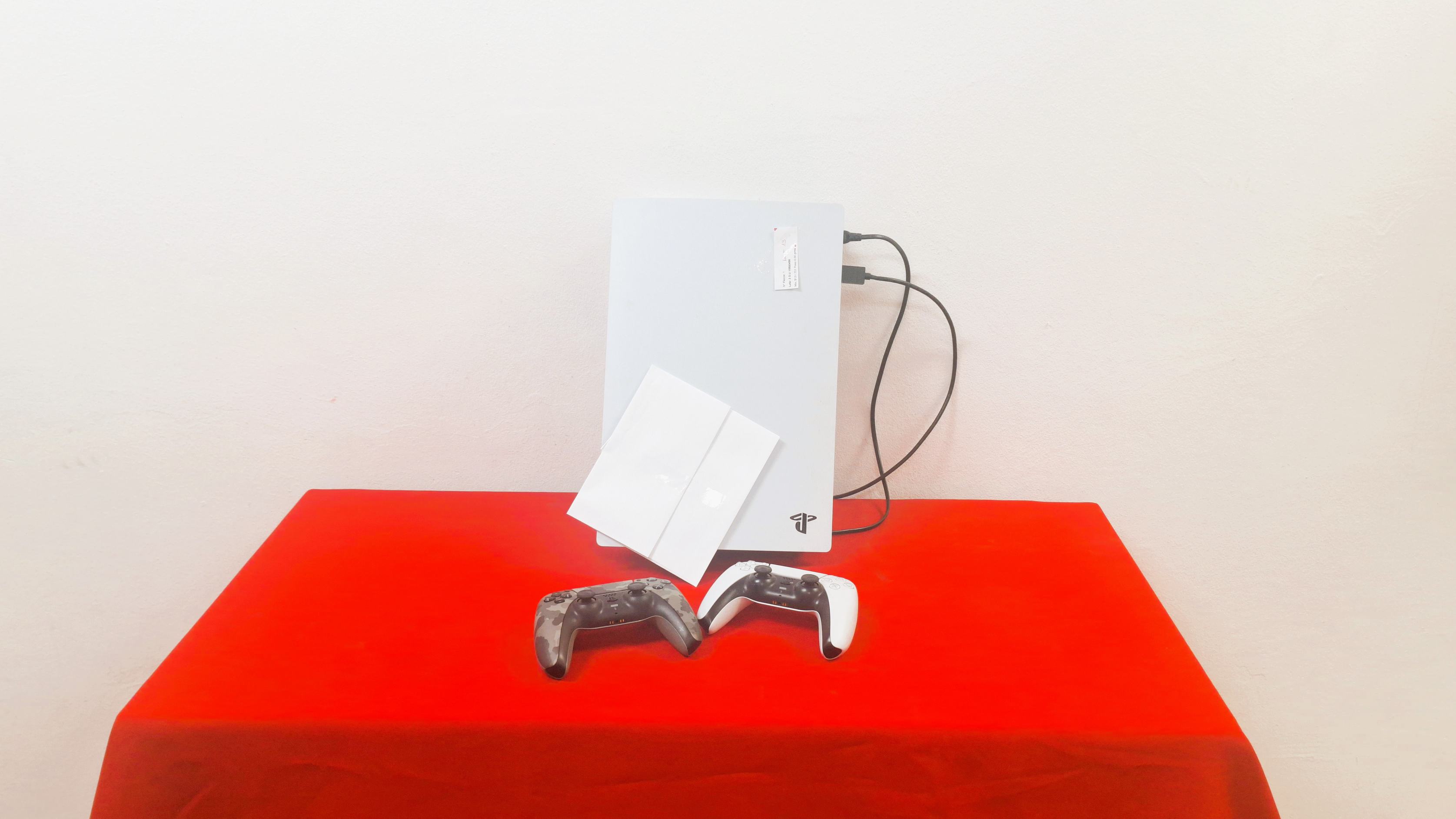 Consola Play Station 5 — lote 13 del remate DICREP en Los Andes