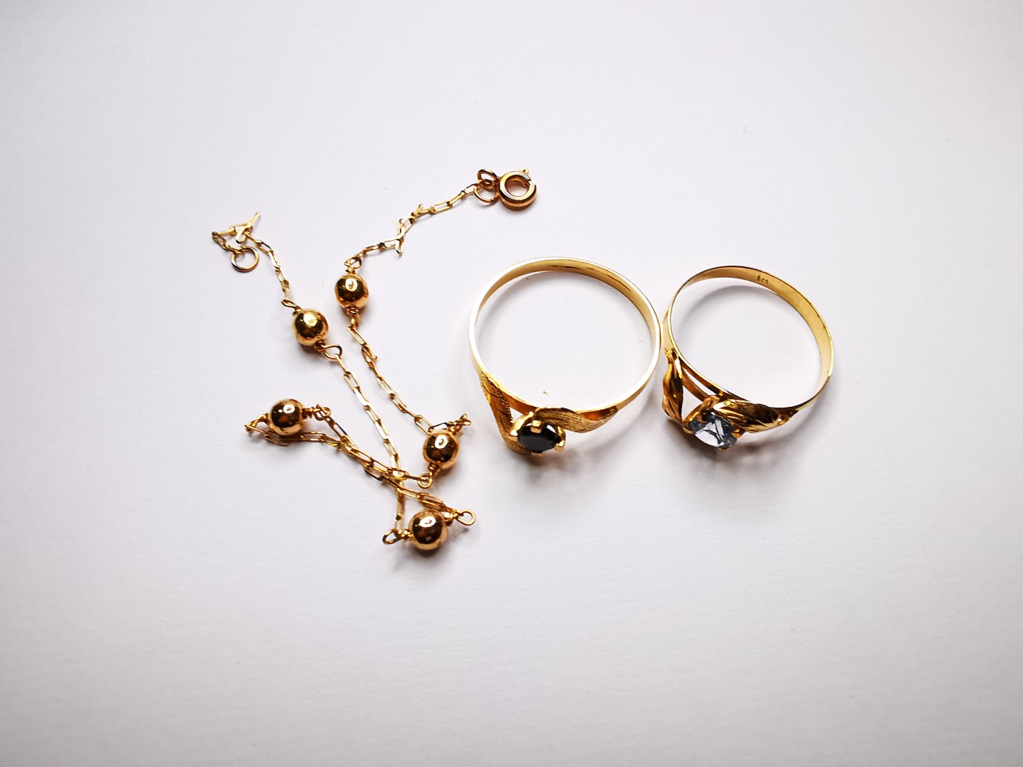 2 Anillos Dama - Pulsera — lote 361 del remate DICREP en Valparaíso