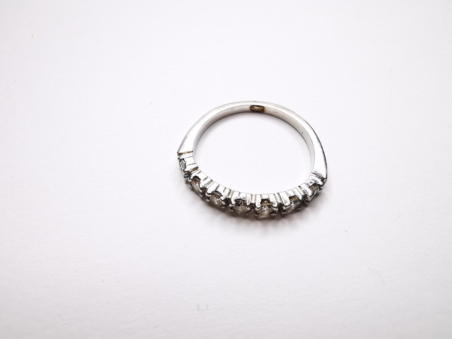 Anillo Dama Platino — lote 401 del remate DICREP en Valparaíso