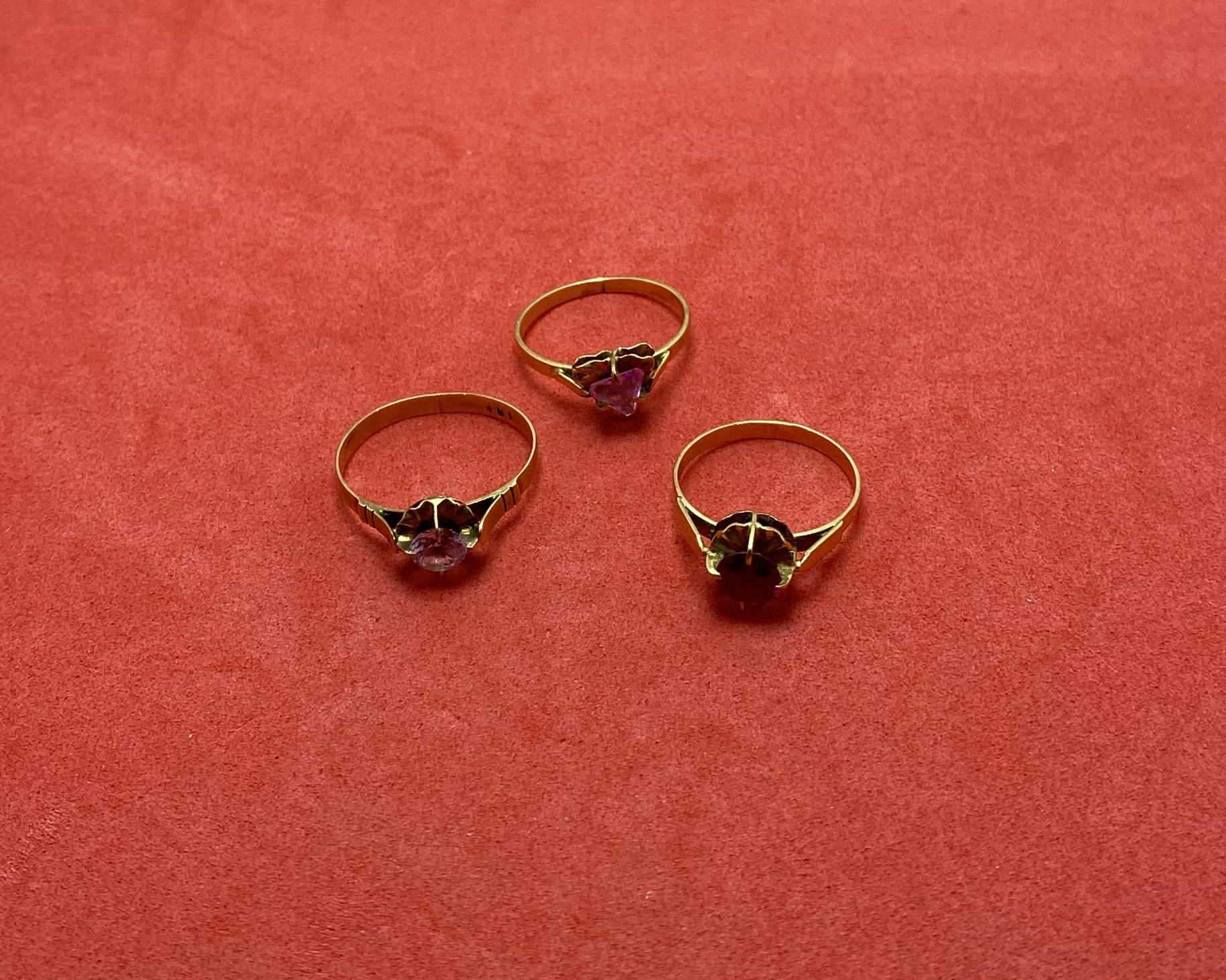 03 Anillos Dama Oro 18 K — lote 185 del remate DICREP en Valdivia