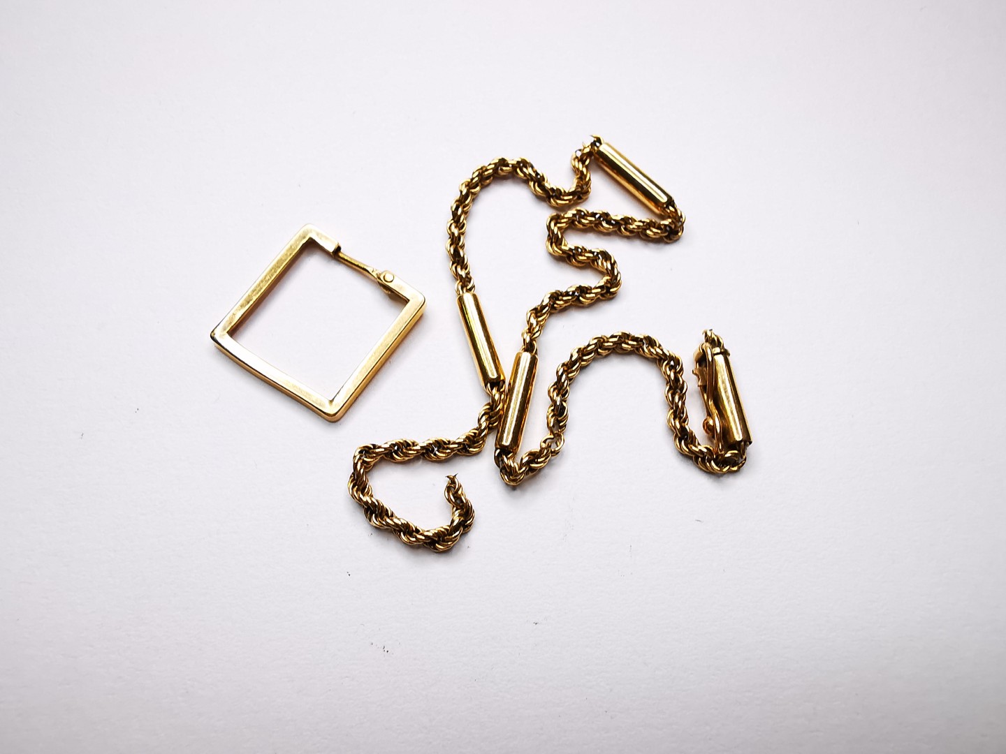 Pulsera - Un Solo Aro — lote 442 del remate DICREP en Valparaíso