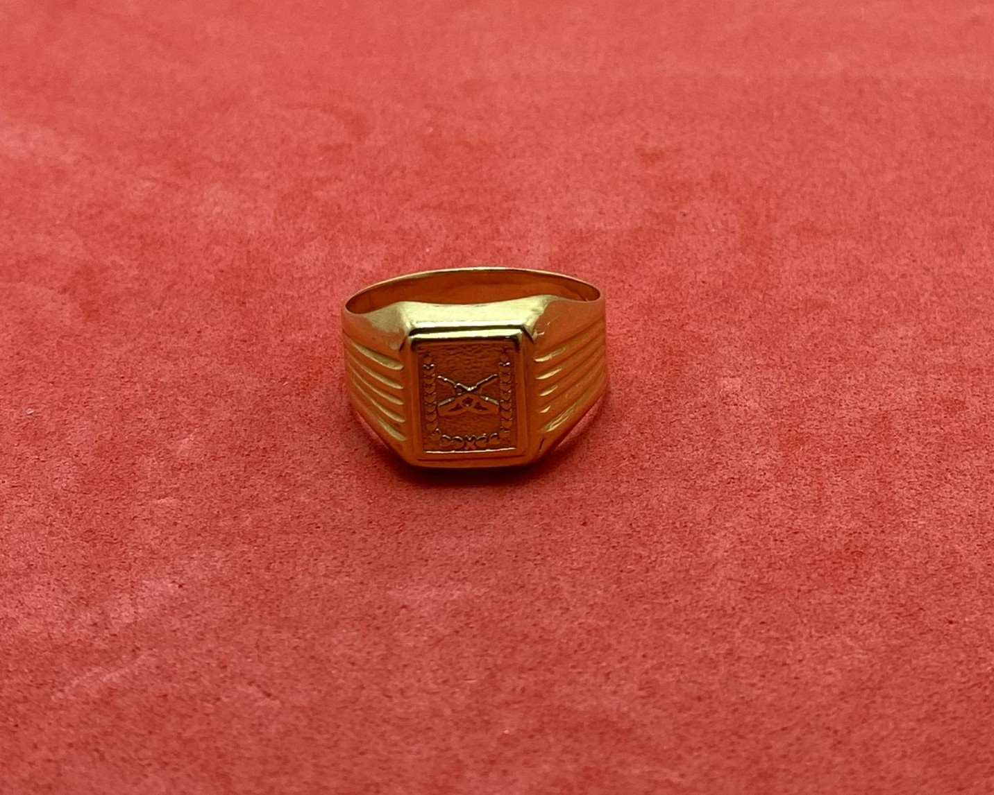 01 Anillo Hombre Oro 18 — lote 154 del remate DICREP en Valdivia